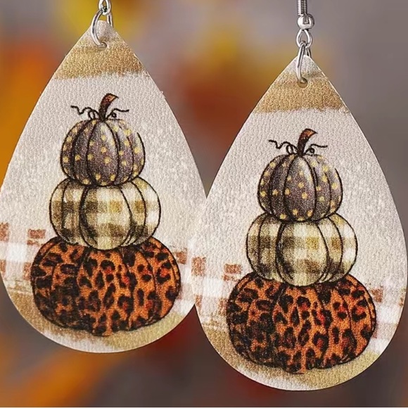 Pumpkin Dangle Earrings - Picture 4 of 5